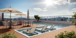PISCINA COM SOLARIUM
